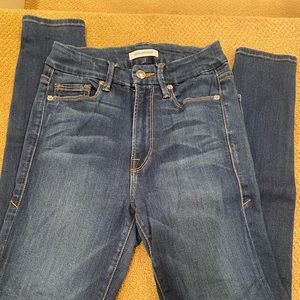 Good American style good waist